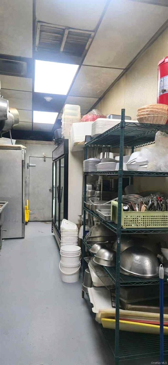 #17 photo, 117 Terry Road, Smithtown , NY 11787