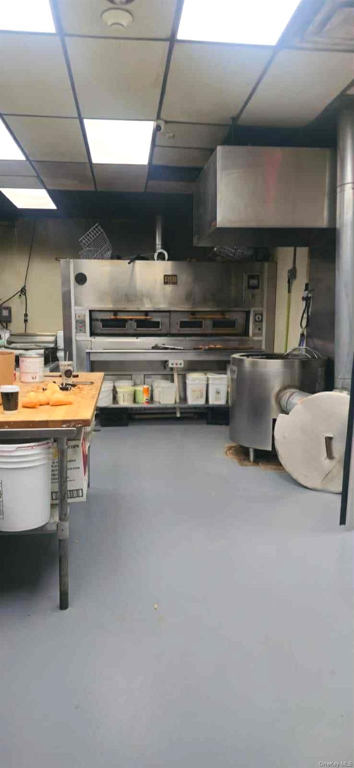 #18 photo, 117 Terry Road, Smithtown , NY 11787