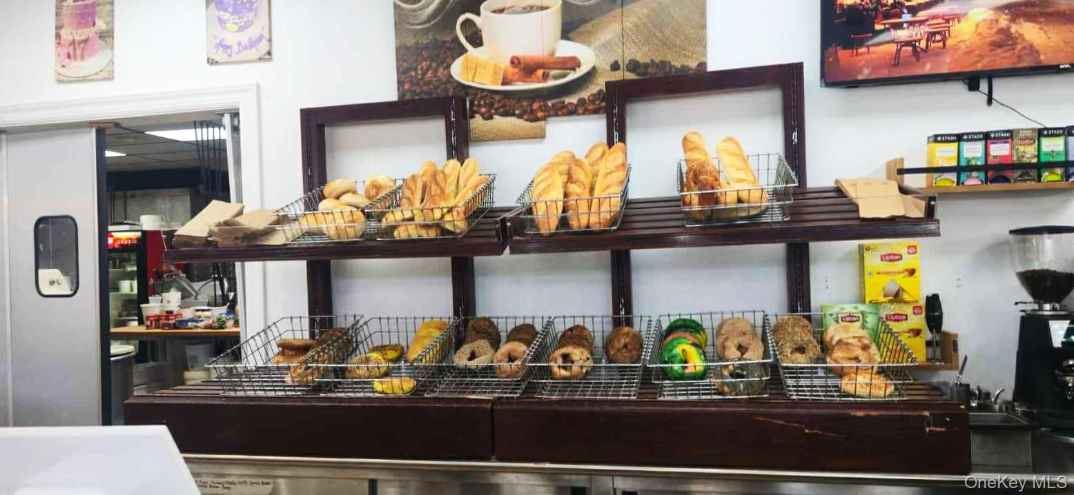 #6 photo, 117 Terry Road, Smithtown , NY 11787