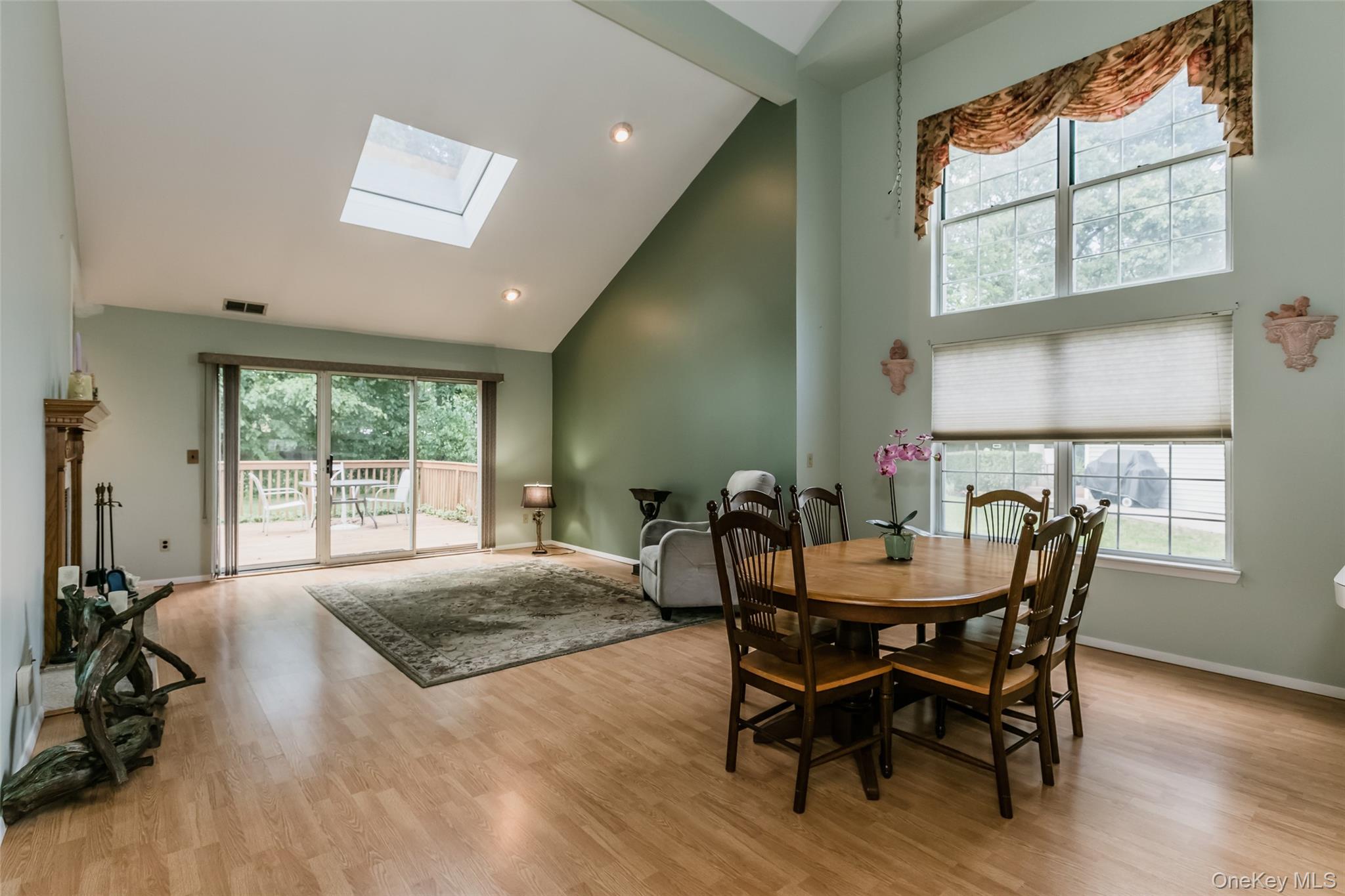 #7 photo, 14 Mystic Circle, サフォーク郡 Bay Shore , NY 11706