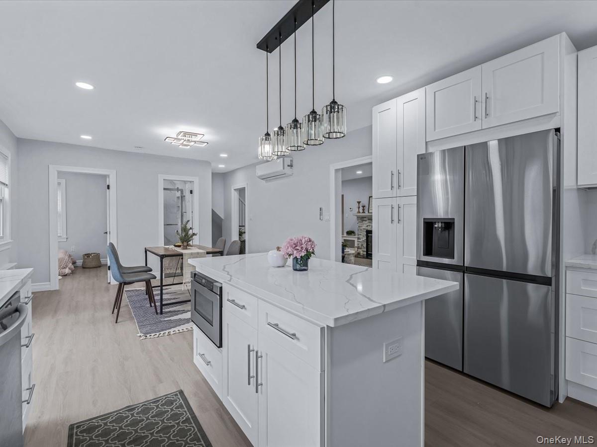 #10 photo, 62 Essex Road, Great Neck , NY 11023