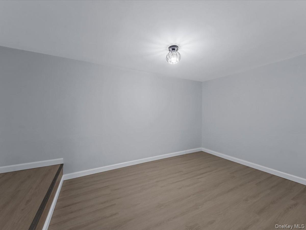 #20 photo, 62 Essex Road, Great Neck , NY 11023