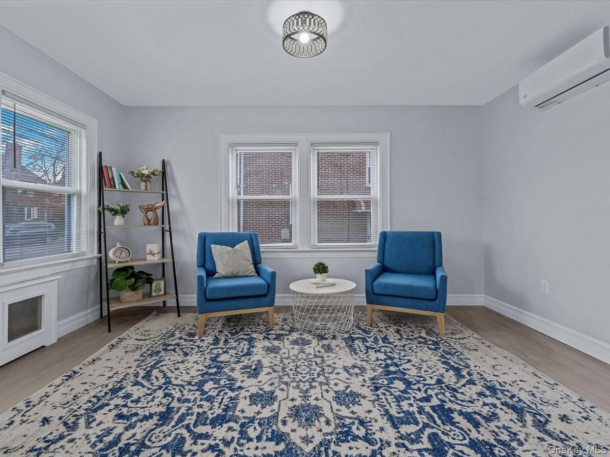 #6 photo, 62 Essex Road, Great Neck , NY 11023