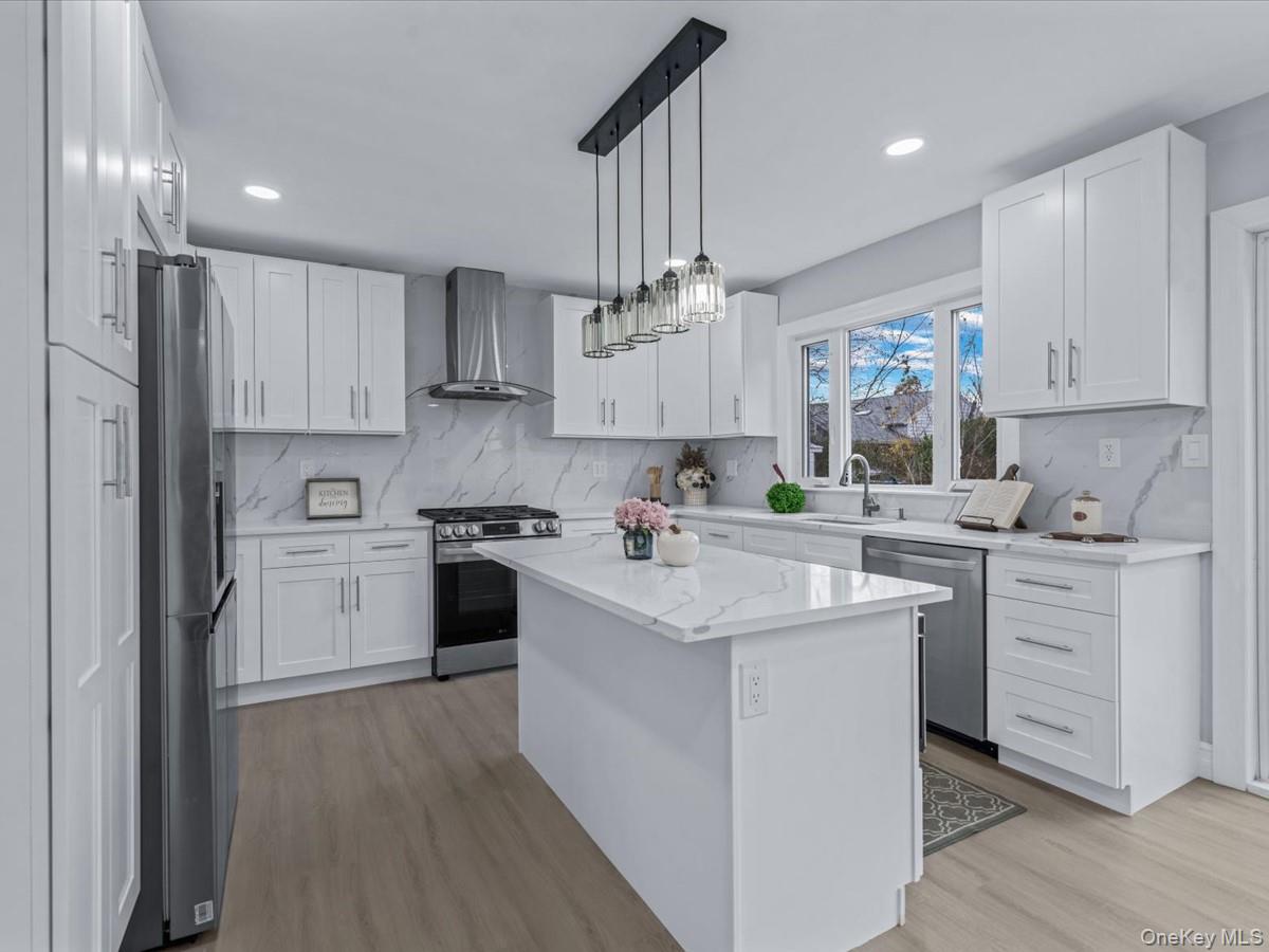 #8 photo, 62 Essex Road, Great Neck , NY 11023