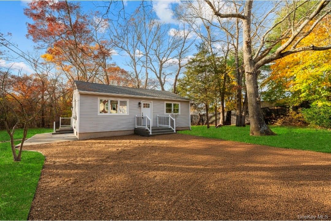 #3 photo, 16 Fife Drive, サフォーク郡 Coram , NY 11727