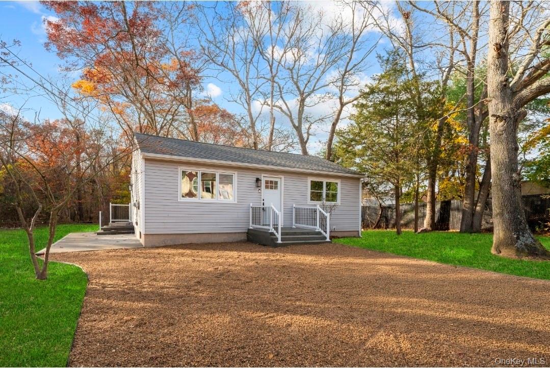 #4 photo, 16 Fife Drive, サフォーク郡 Coram , NY 11727