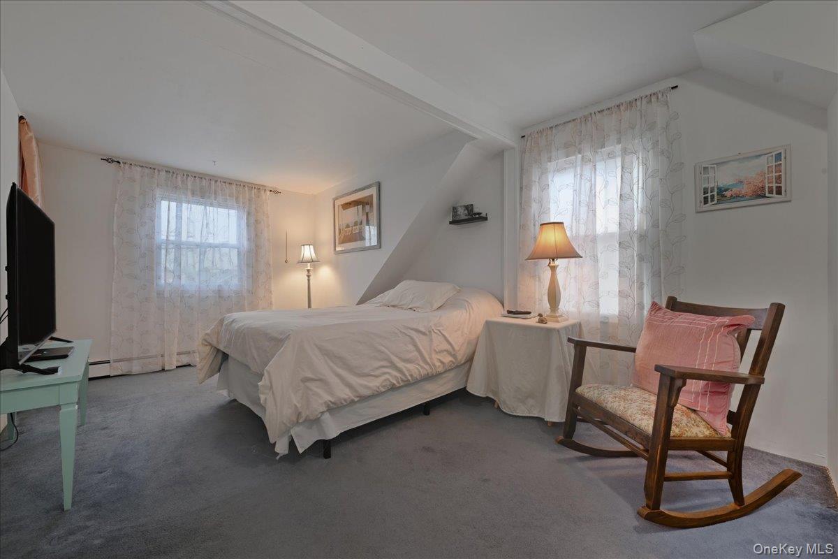 #14 photo, 233 S Alleghany Avenue, Lindenhurst , NY 11757