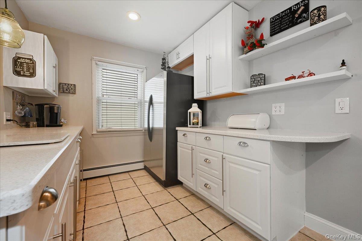 #8 photo, 233 S Alleghany Avenue, Lindenhurst , NY 11757