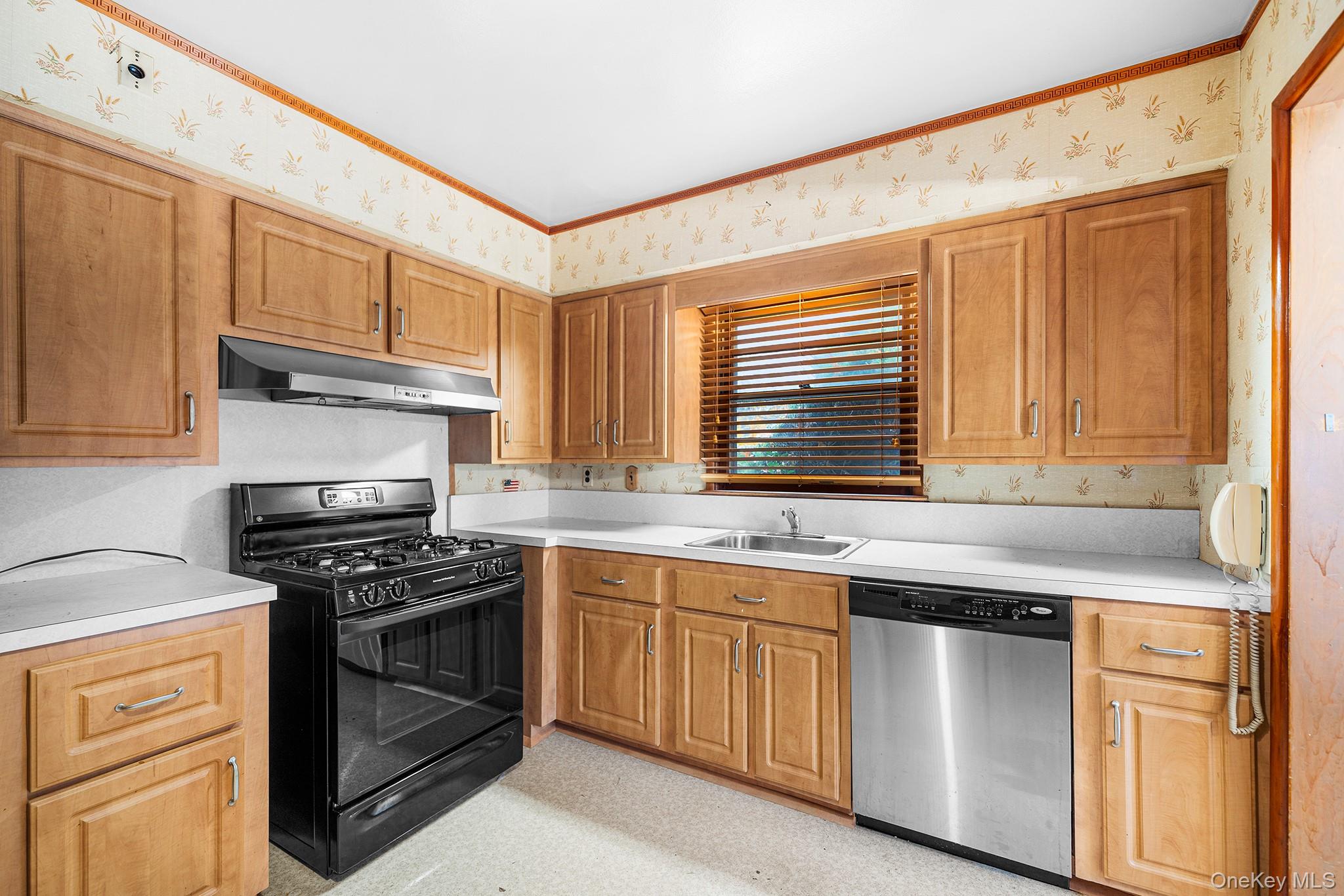 #13 photo, 3651 Woodbridge Lane, Wantagh , NY 11793