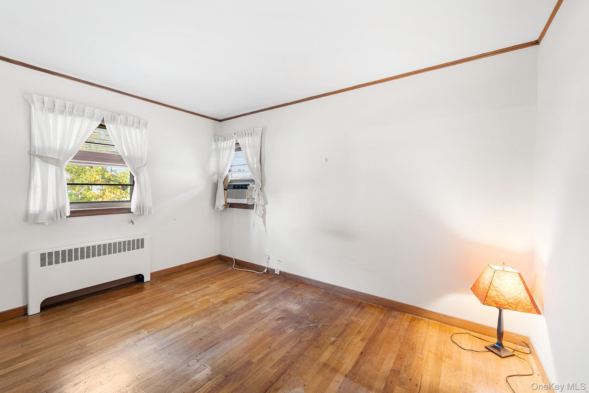 #16 photo, 3651 Woodbridge Lane, Wantagh , NY 11793