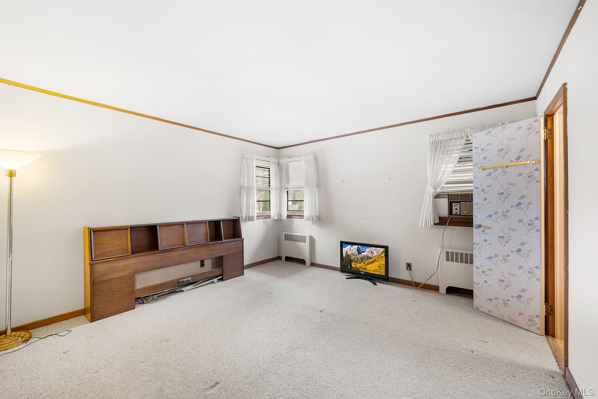 #18 photo, 3651 Woodbridge Lane, Wantagh , NY 11793