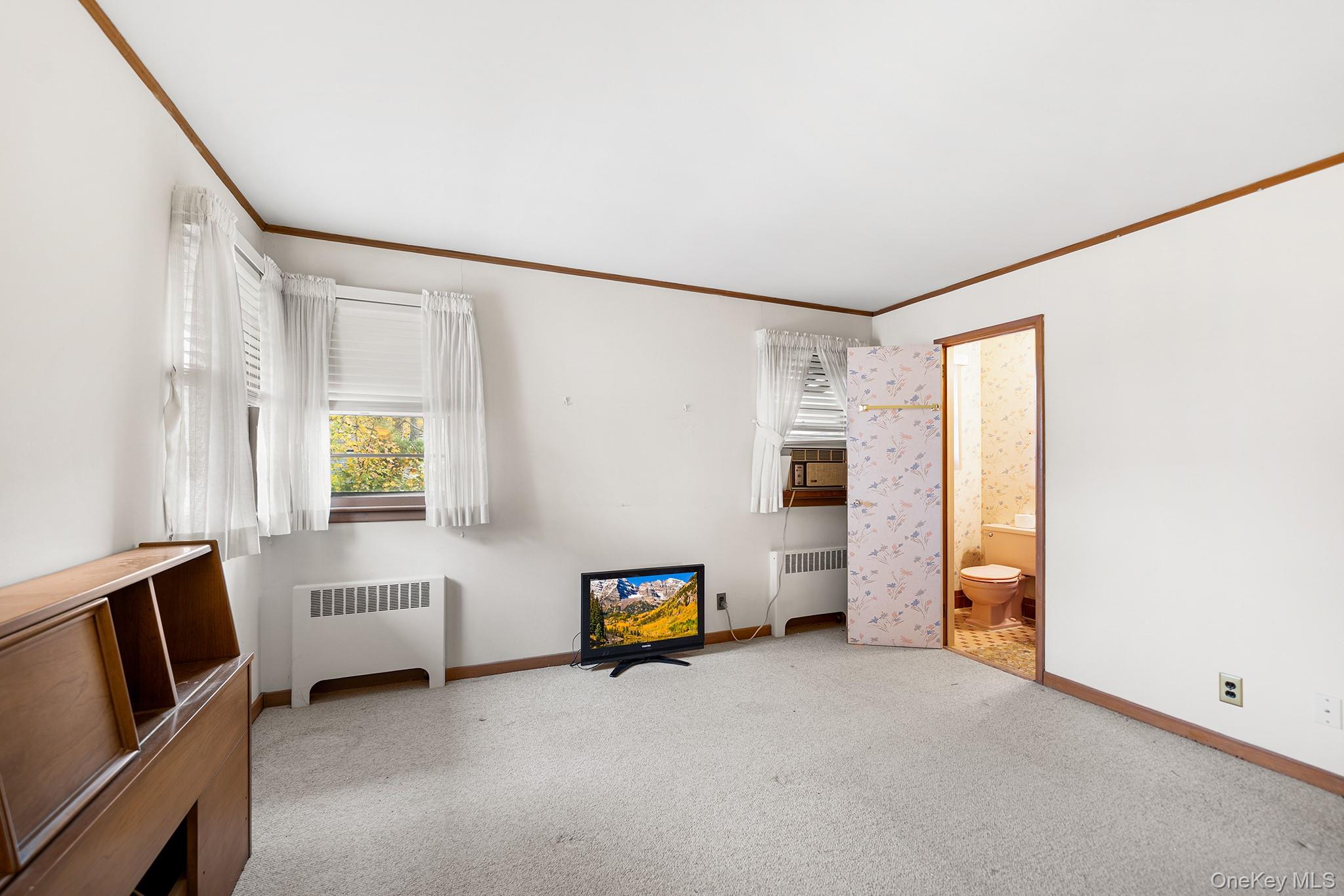 #19 photo, 3651 Woodbridge Lane, Wantagh , NY 11793