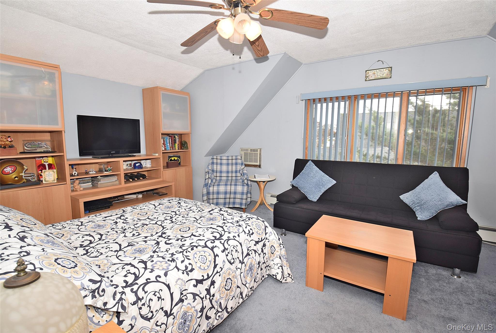 #20 photo, 49 Cutter Lane, Levittown , NY 11756