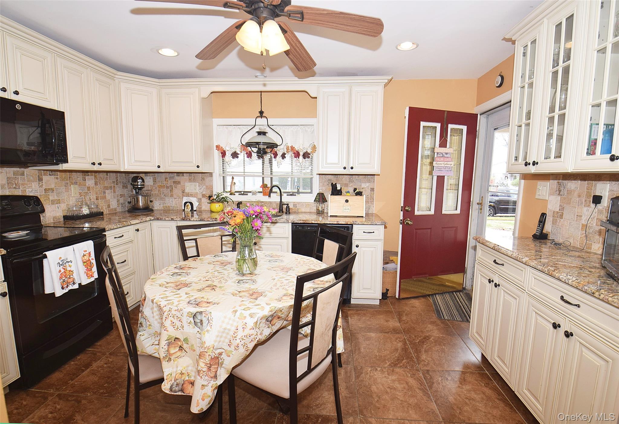 #5 photo, 49 Cutter Lane, Levittown , NY 11756