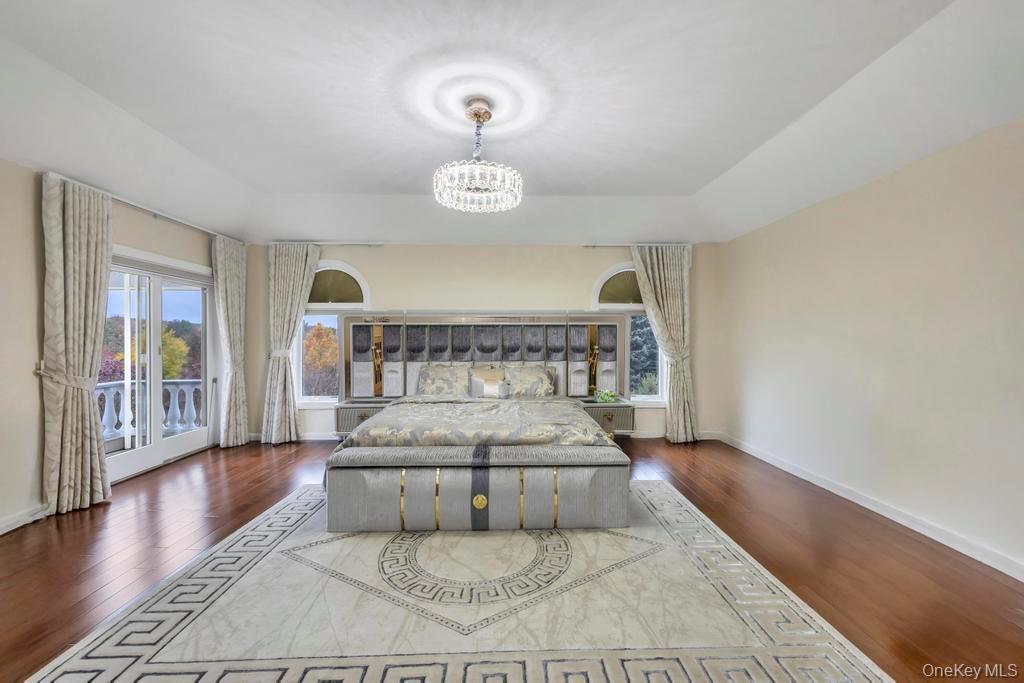 #14 photo, 2 Old Bridge Court, Melville , NY 11747