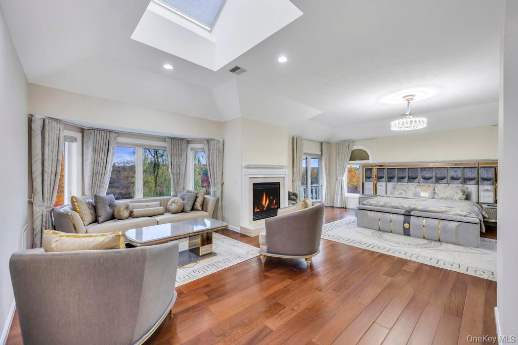 #15 photo, 2 Old Bridge Court, Melville , NY 11747