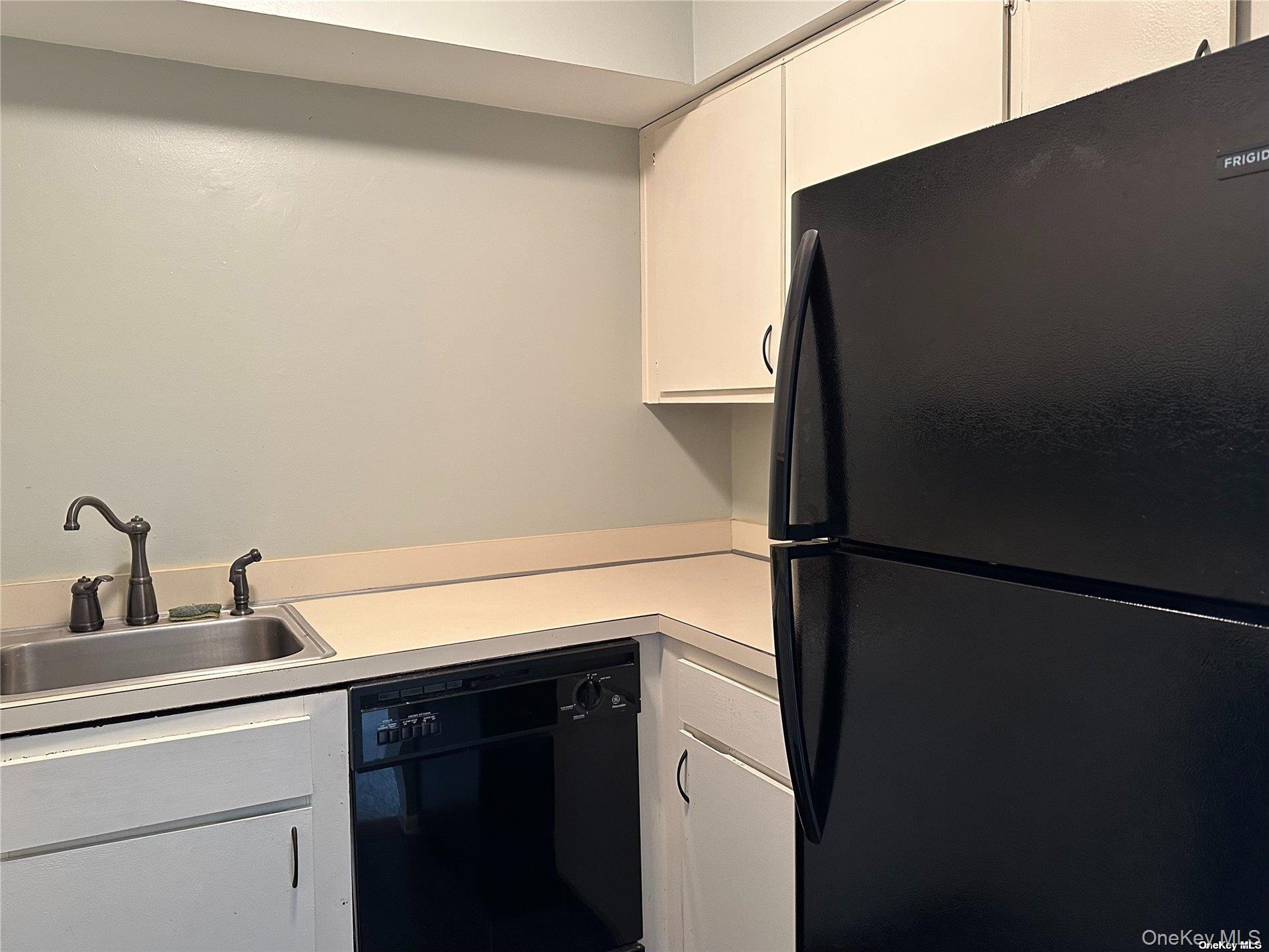 #7 photo, 26 Bailey Court, Middle Island , NY 11953