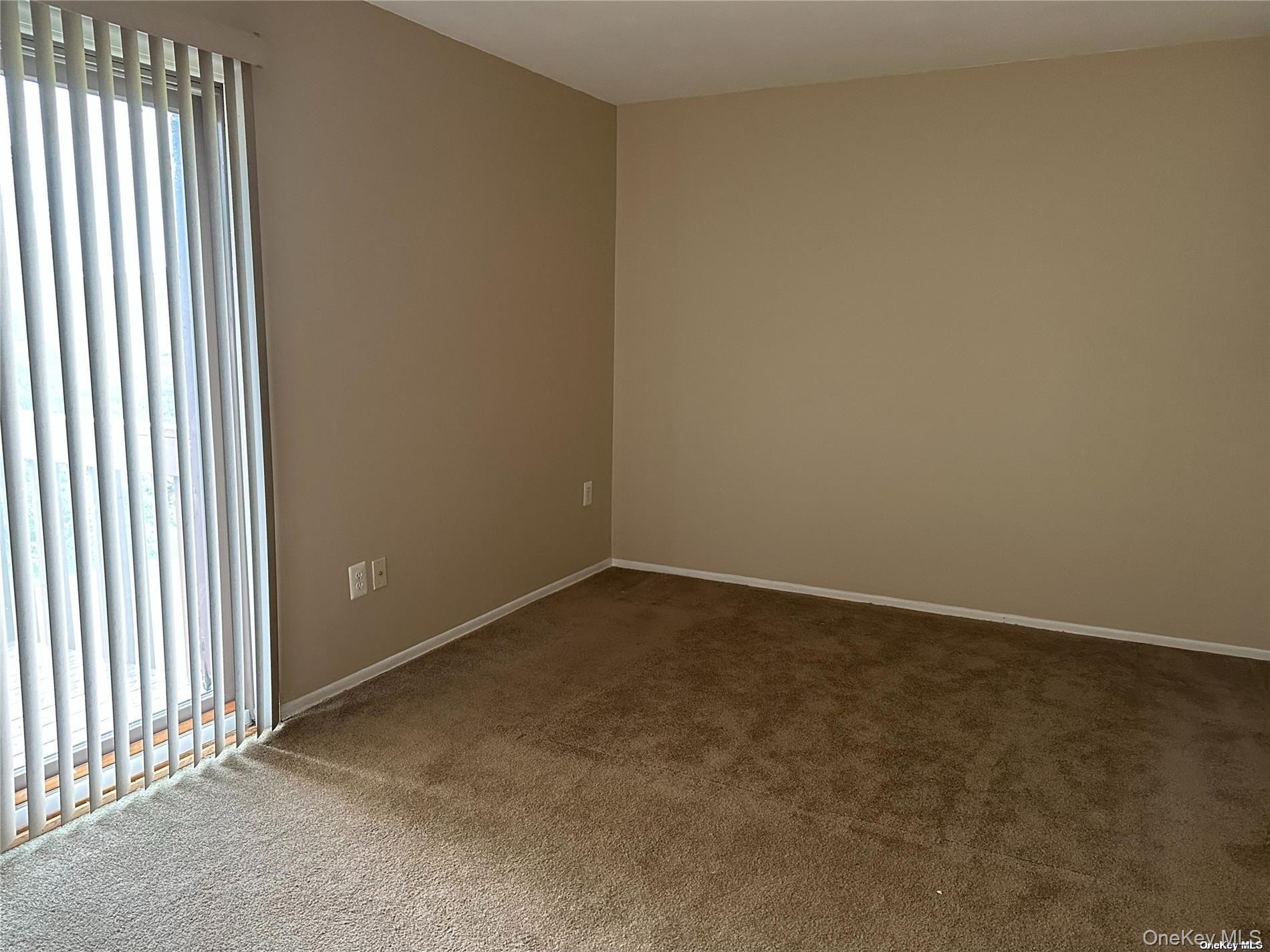 #9 photo, 26 Bailey Court, Middle Island , NY 11953