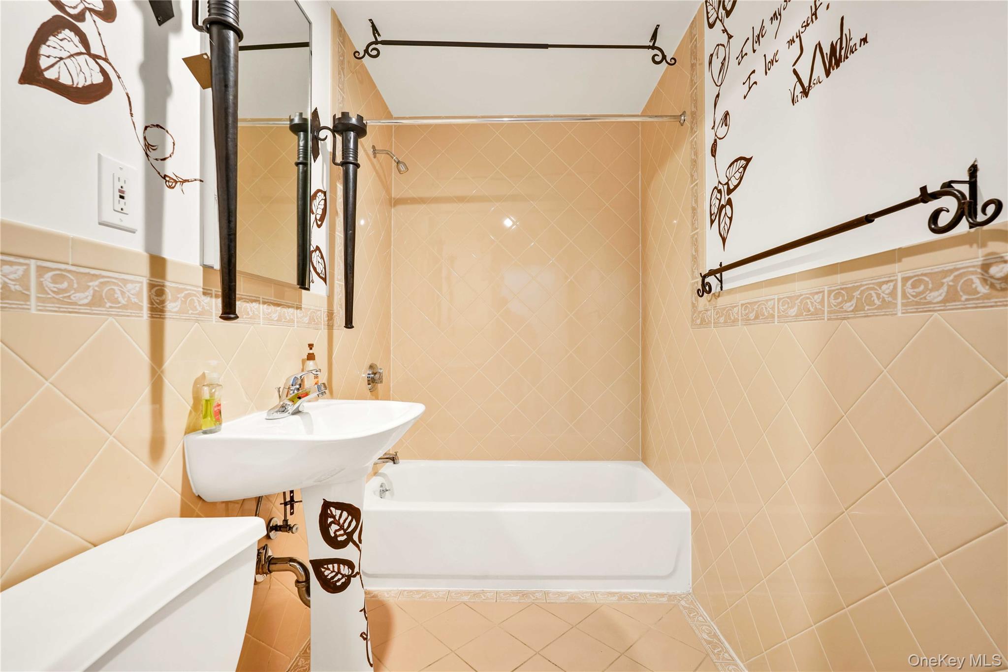 #18 photo, 436 Putnam Avenue, Brooklyn , NY 11221