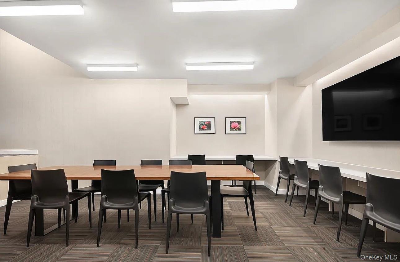 #12 photo, 275 W 96th Street, New York (Manhattan) , NY 10025