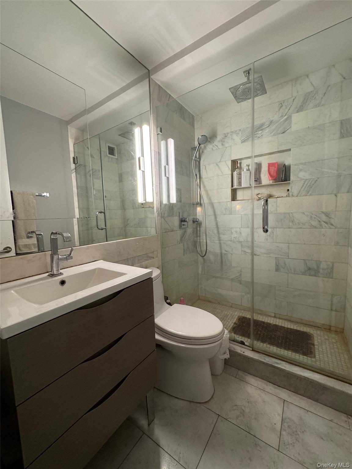 #17 photo, 275 W 96th Street, New York (Manhattan) , NY 10025