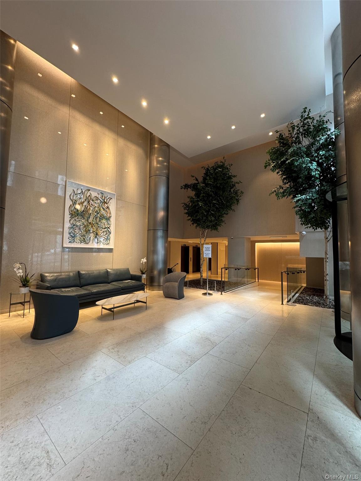 #18 photo, 275 W 96th Street, New York (Manhattan) , NY 10025