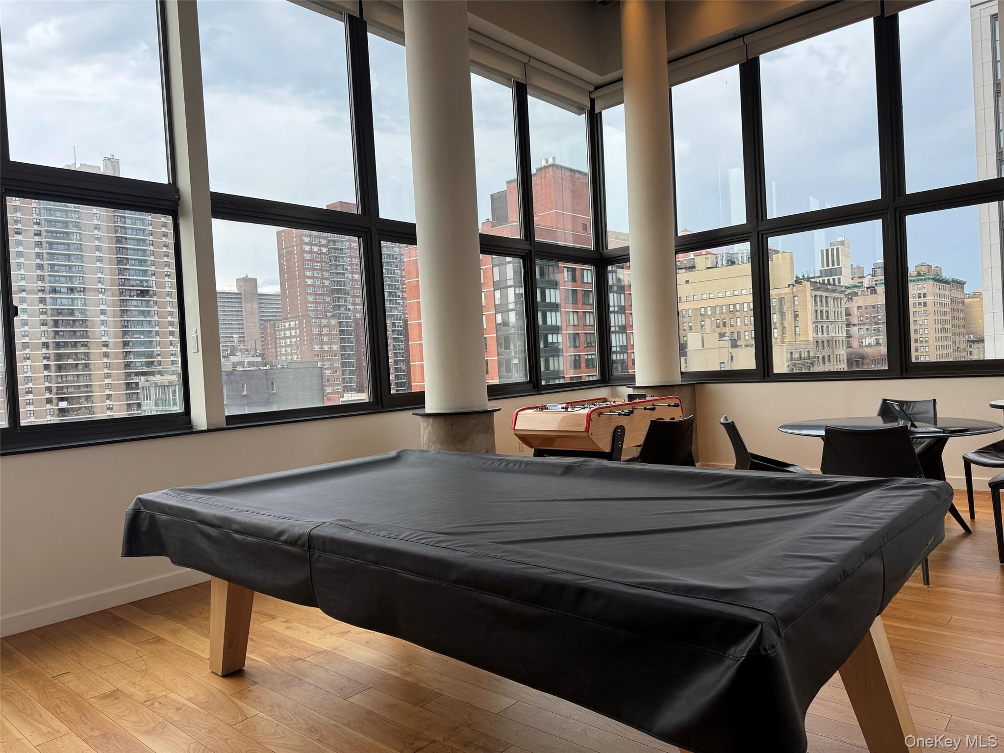 #7 photo, 275 W 96th Street, New York (Manhattan) , NY 10025