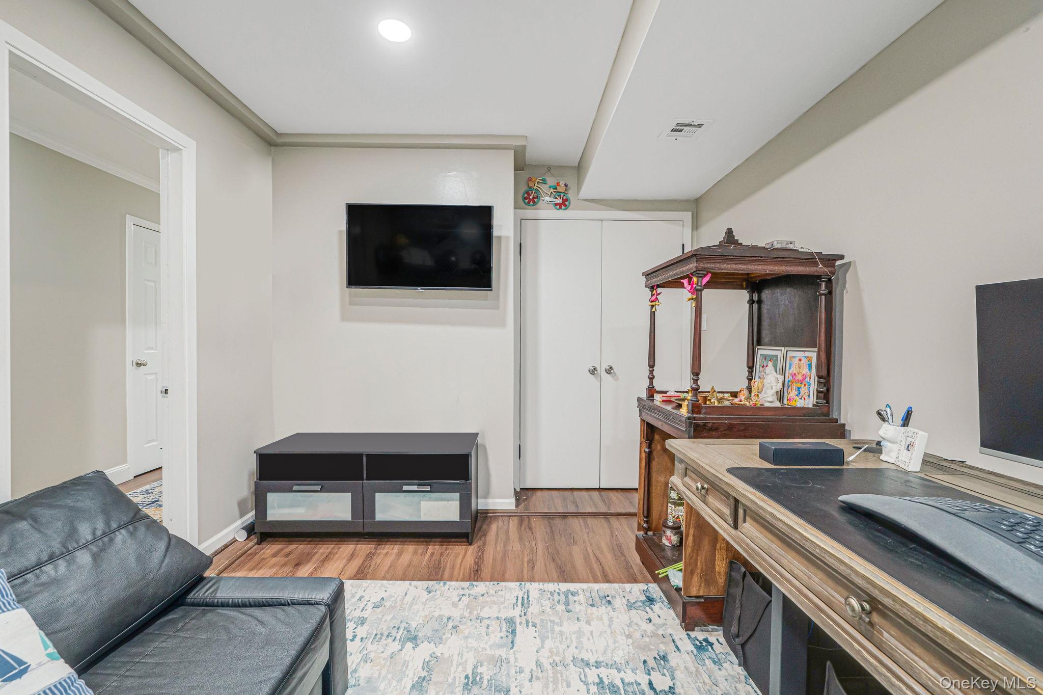 #20 photo, 2751 Schleigel Boulevard, Amityville , NY 11701