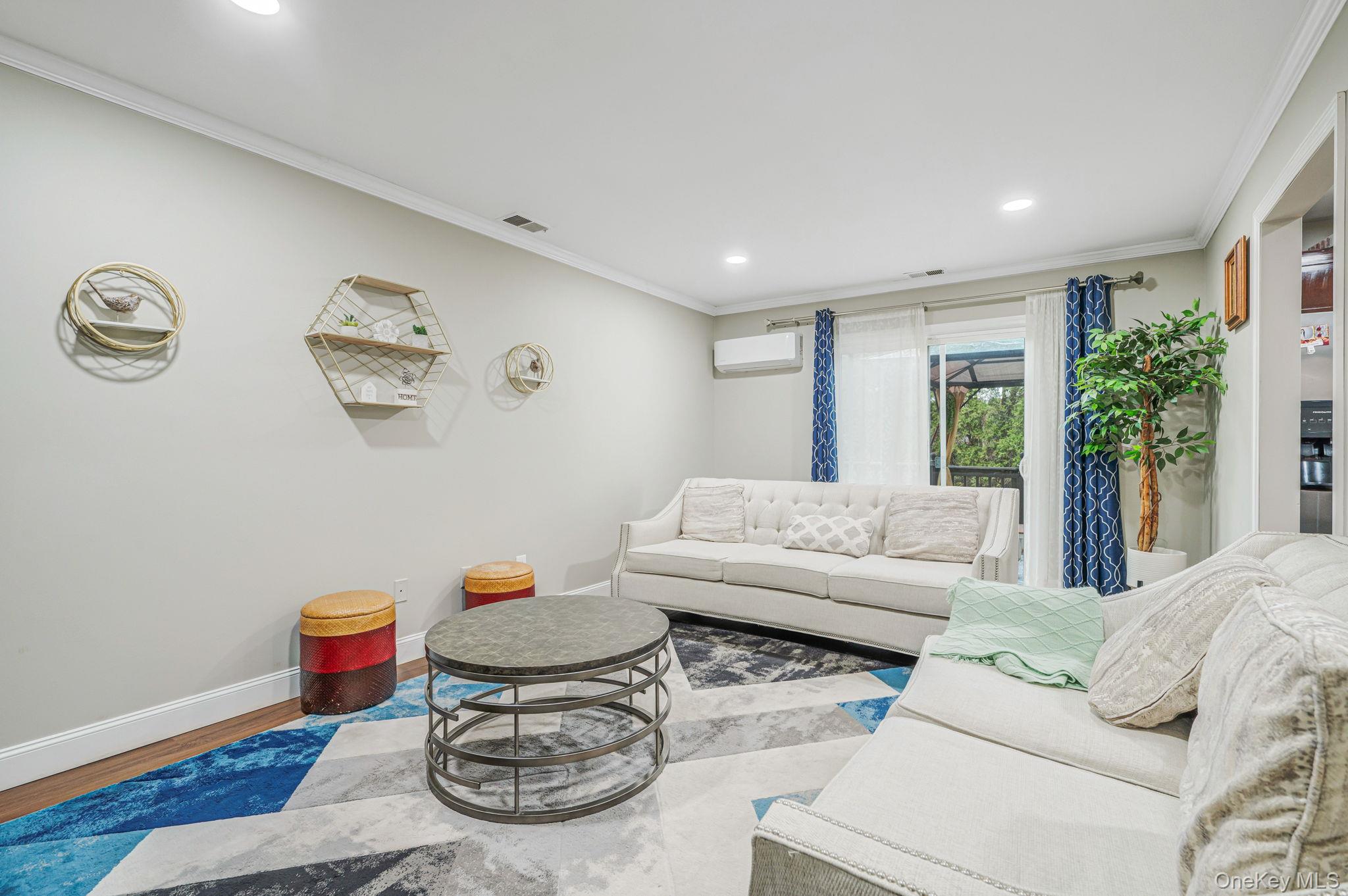 #6 photo, 2751 Schleigel Boulevard, Amityville , NY 11701