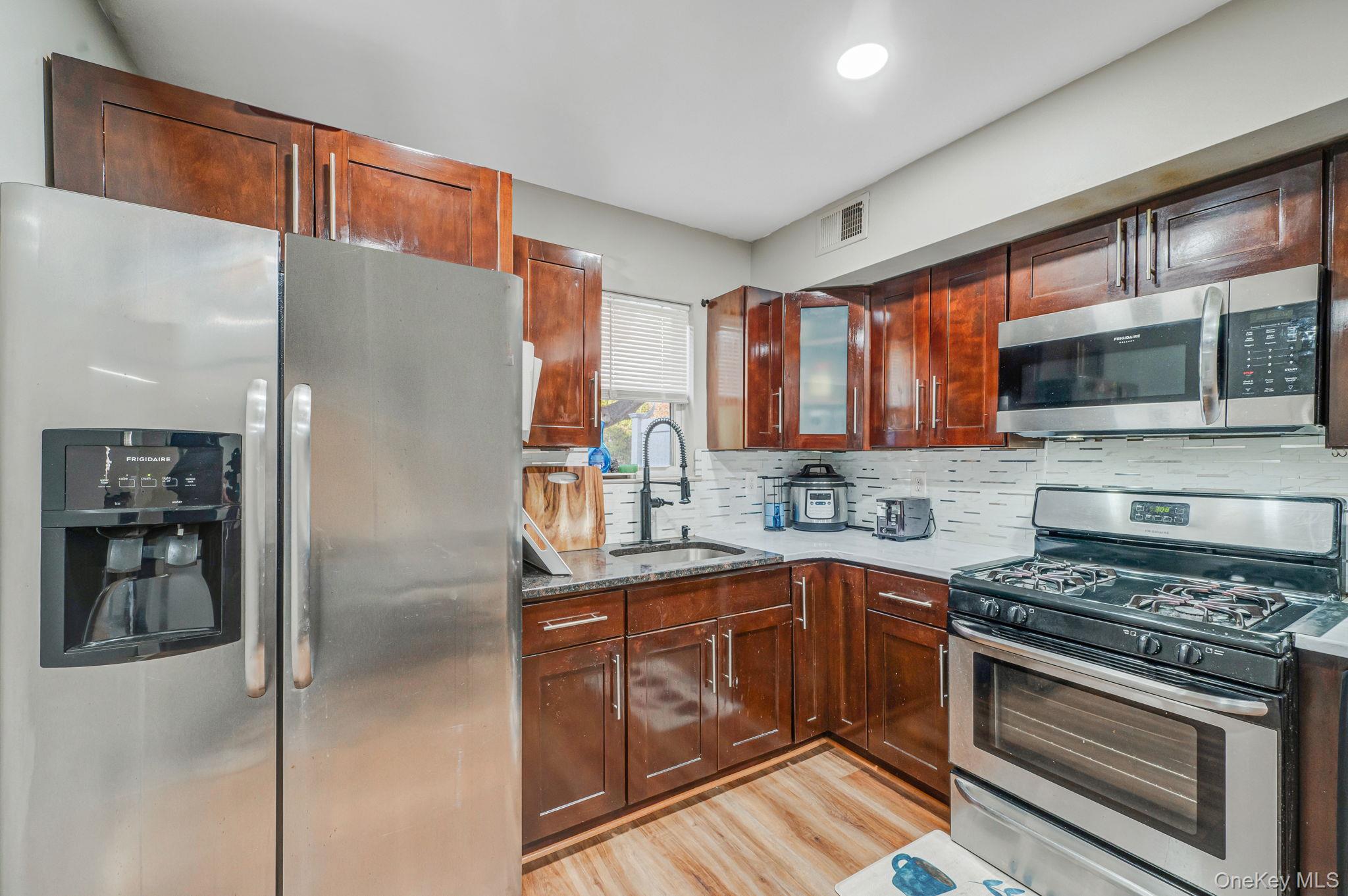 #9 photo, 2751 Schleigel Boulevard, Amityville , NY 11701