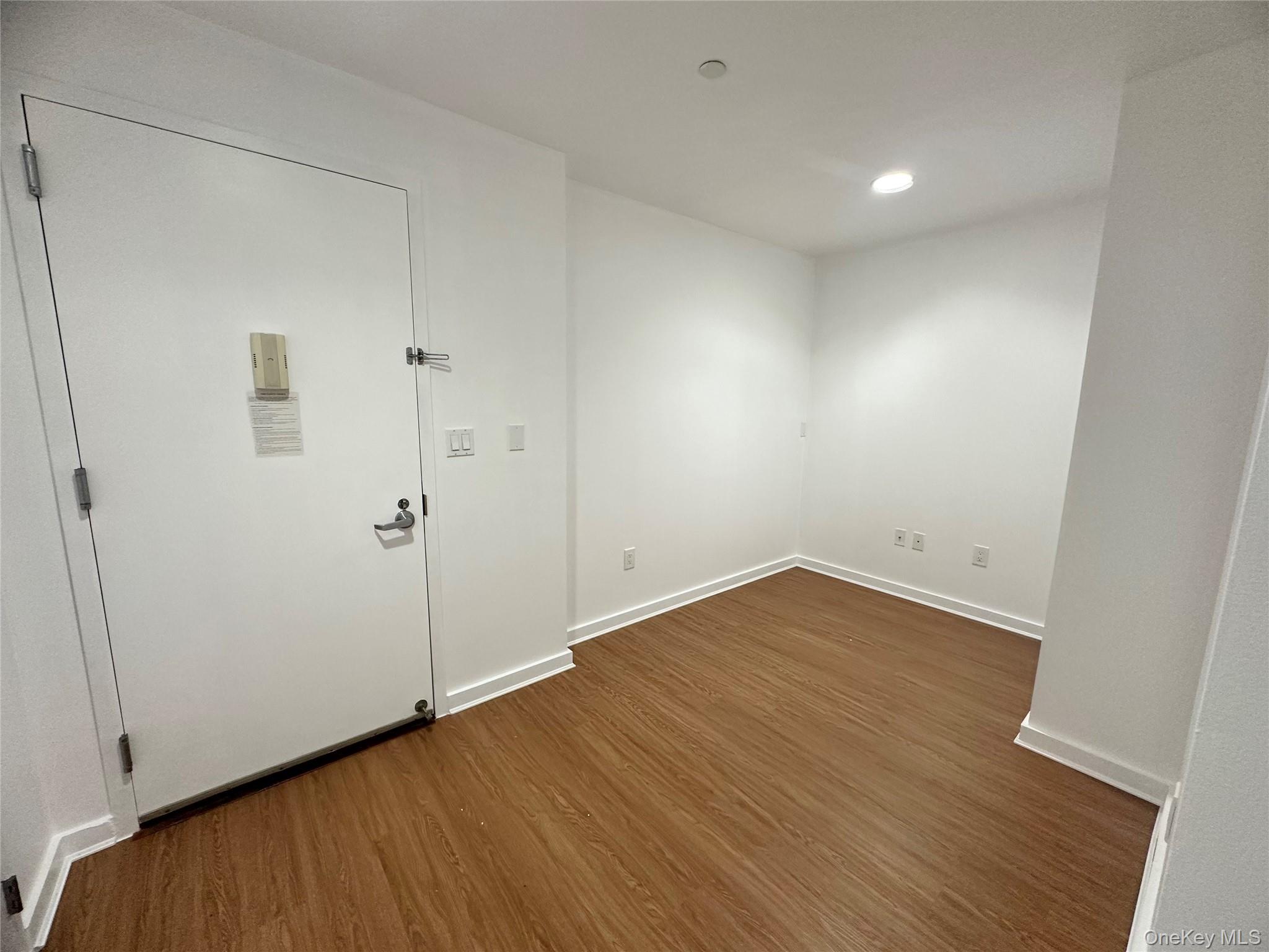 #2 photo, 40-26 College Point Blvd, Flushing , NY 11354