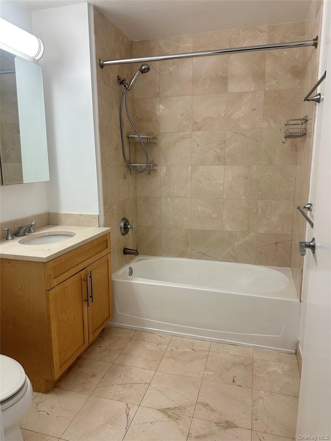 #8 photo, 40-26 College Point Blvd, Flushing , NY 11354