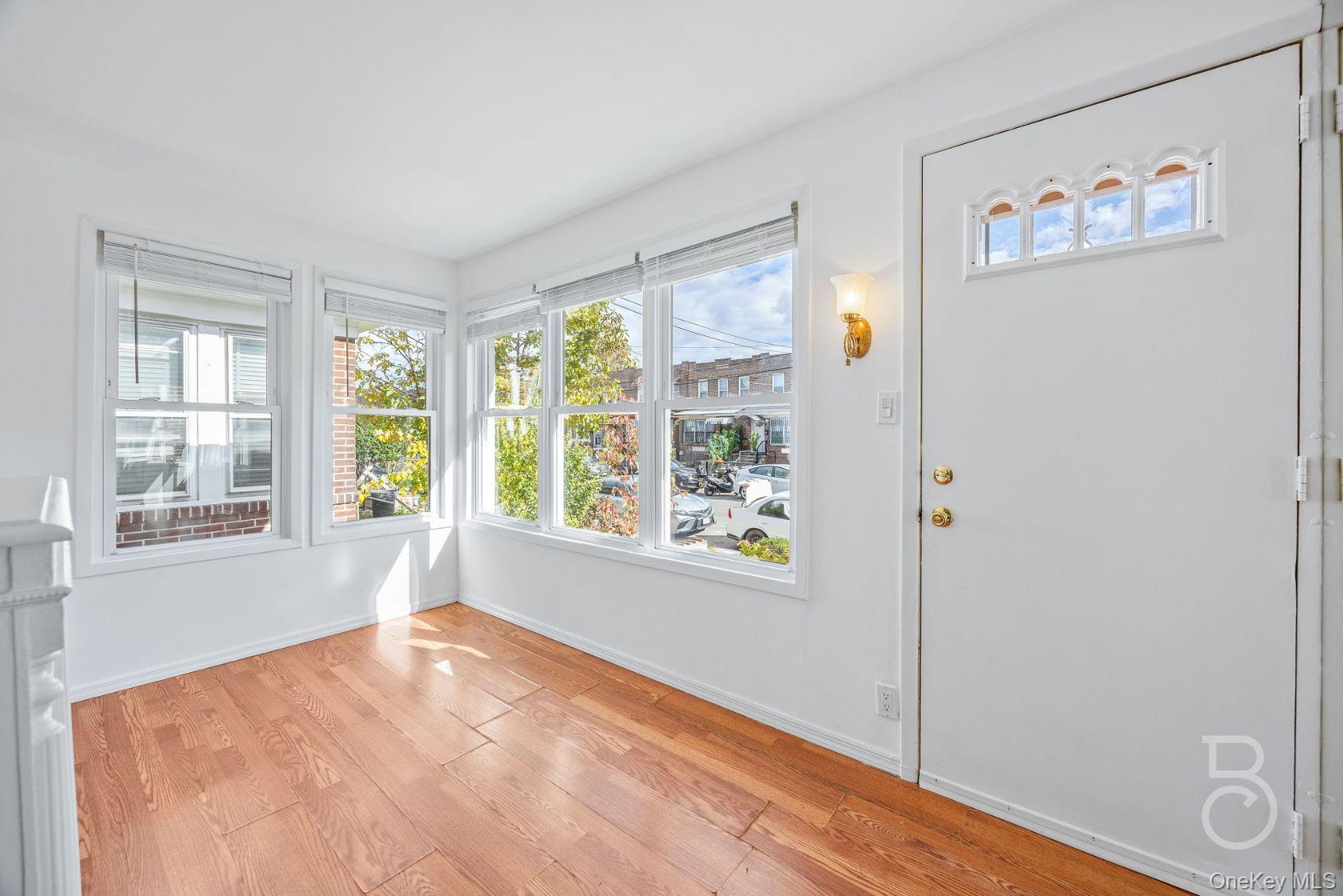 #7 photo, 50-66 46th Street, Woodside , NY 11377