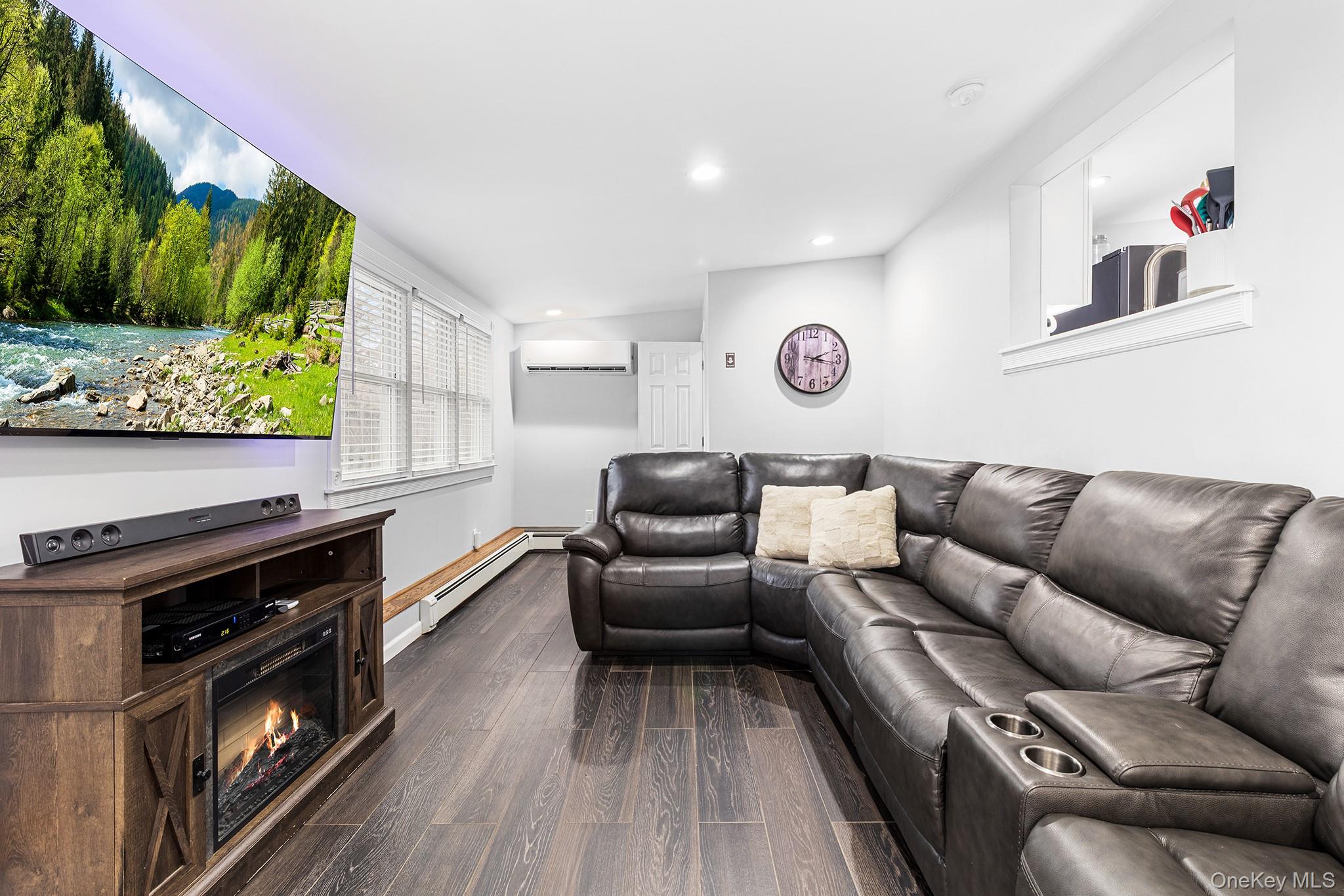 #7 photo, 166 Neighborhood Road, Mastic Beach , NY 11951