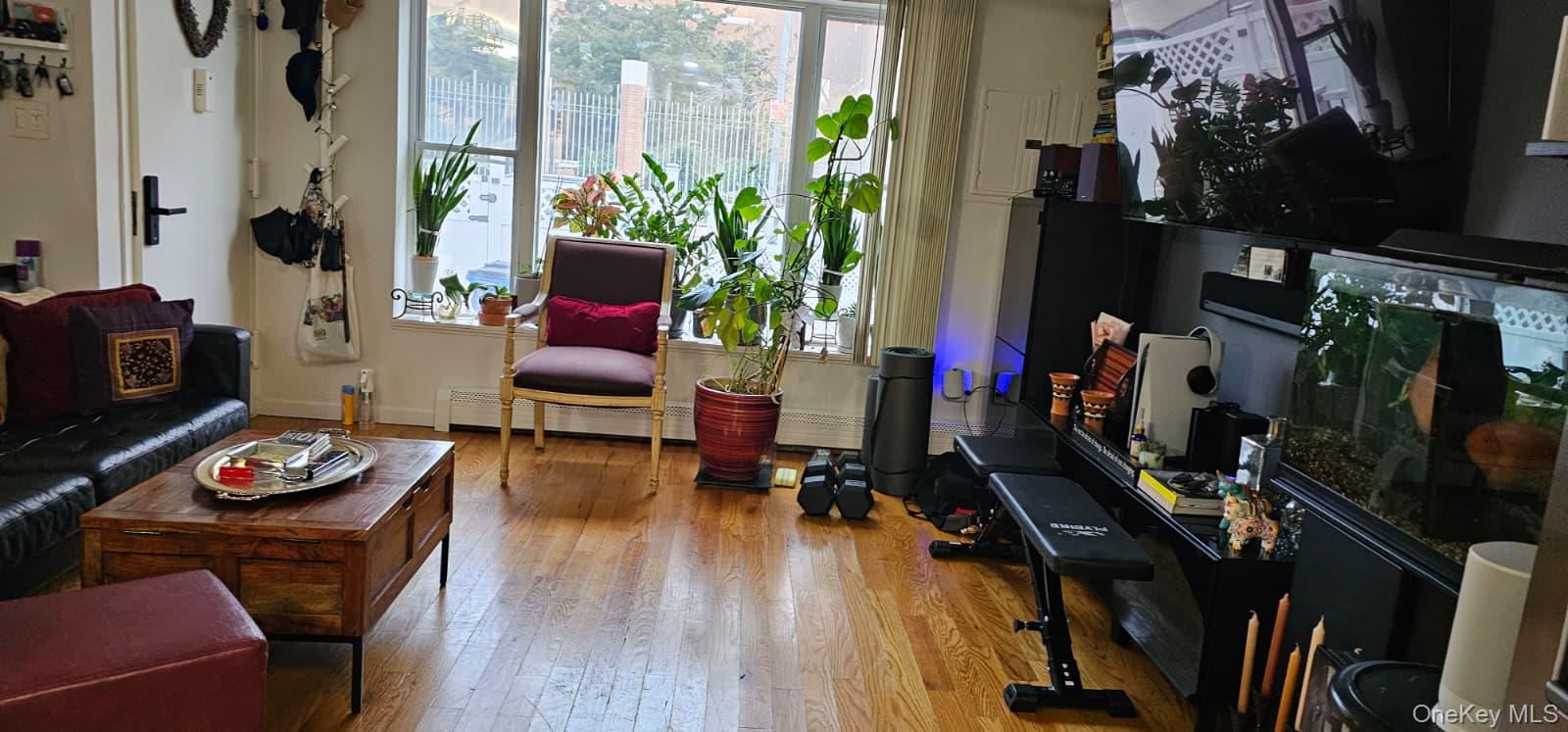 #9 photo, 175 Beach 29th Street, Far Rockaway , NY 11691