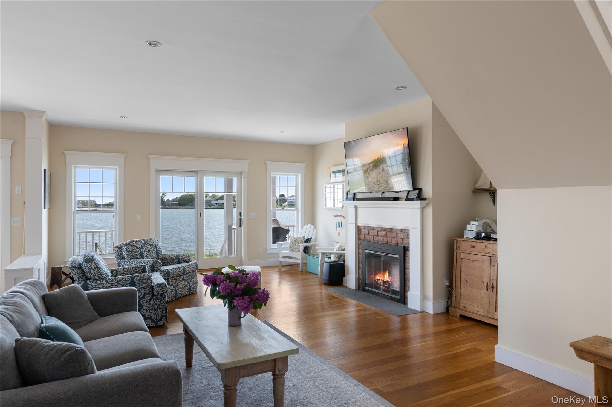 #4 photo, 36 Oak Lane, Hampton Bays , NY 11946