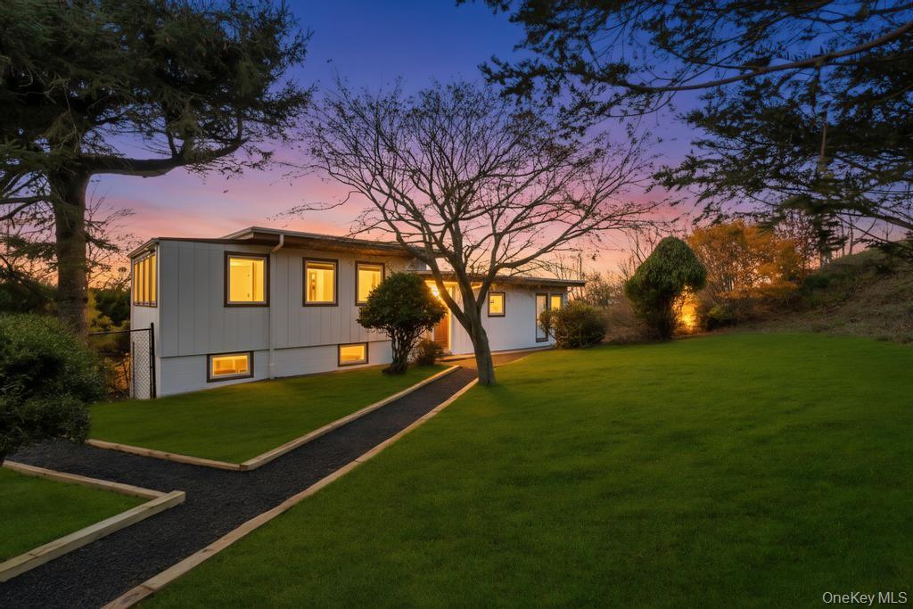 #1 photo, 2 Dolphin Way, Riverhead , NY 11901