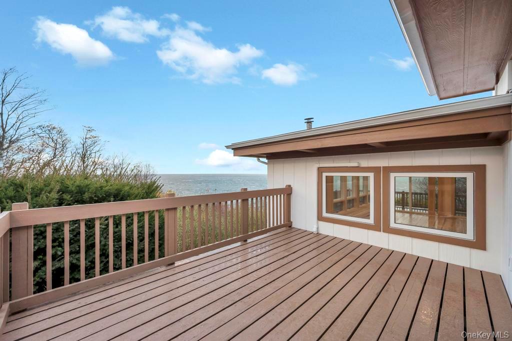 #11 photo, 2 Dolphin Way, Riverhead , NY 11901