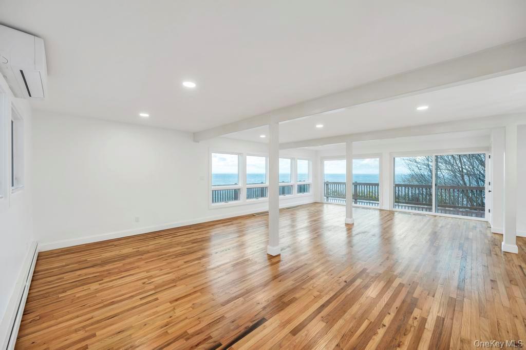 #12 photo, 2 Dolphin Way, Riverhead , NY 11901