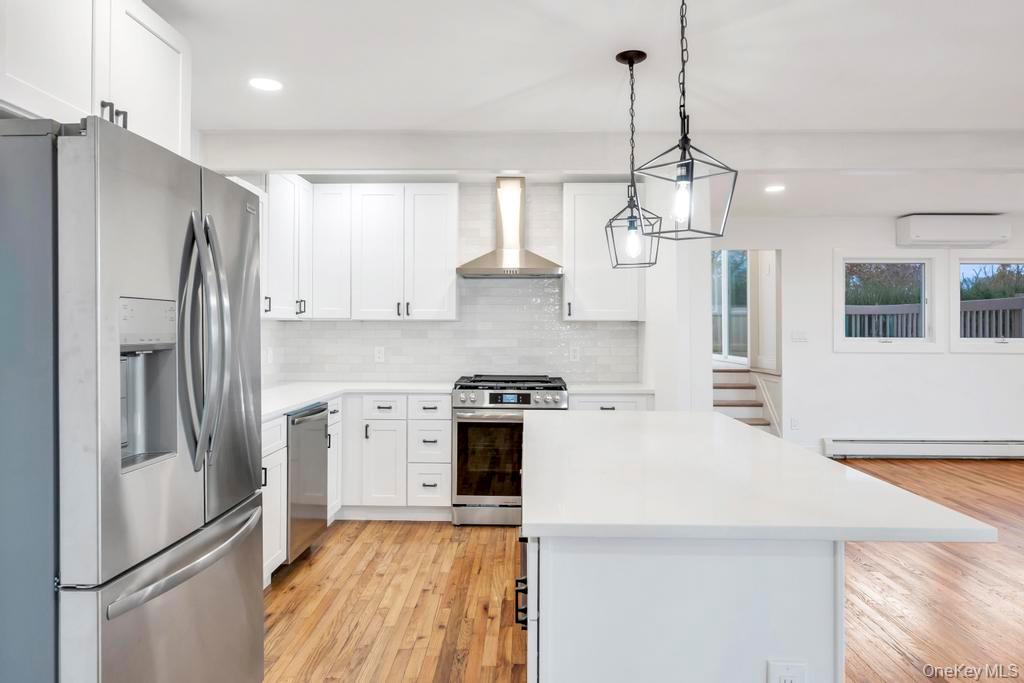 #17 photo, 2 Dolphin Way, Riverhead , NY 11901