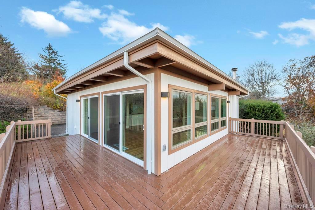 #7 photo, 2 Dolphin Way, Riverhead , NY 11901