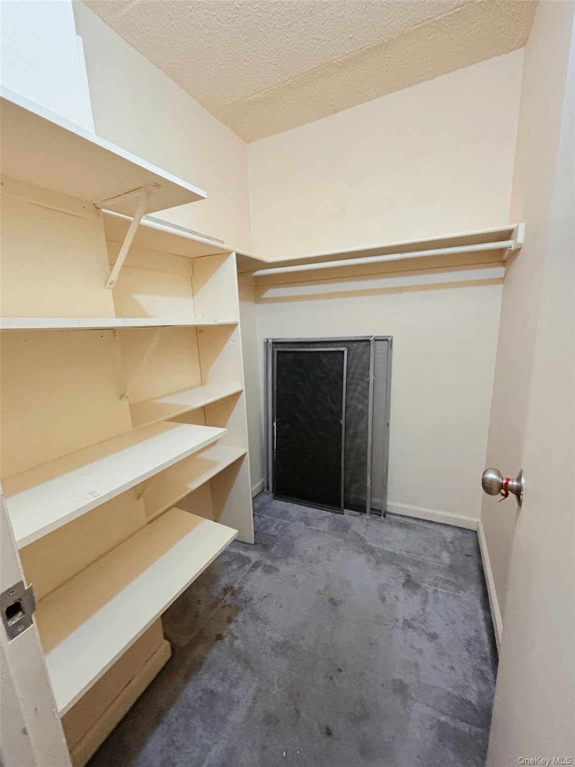 #7 photo, 137-11 32nd Avenue, Flushing , NY 11354