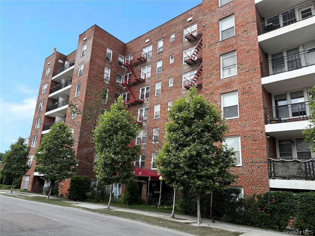 #12 photo, 84-70 129 St, Kew Gardens , NY 11415