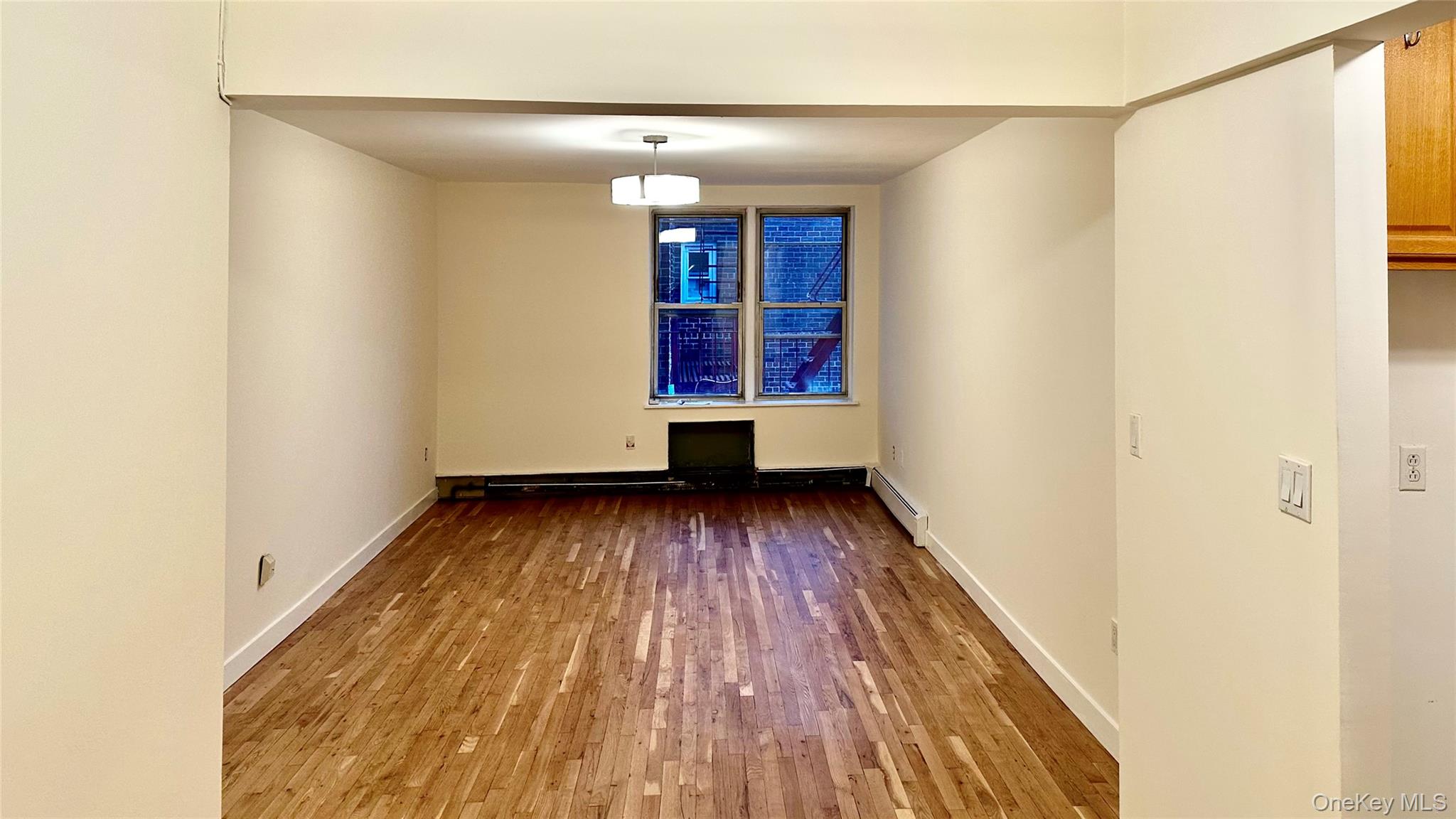 #4 photo, 84-70 129 St, Kew Gardens , NY 11415