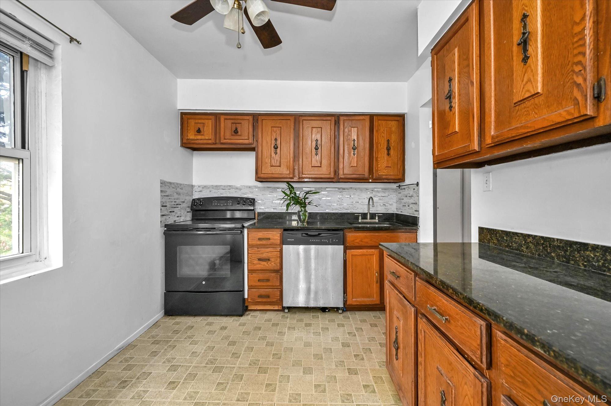 #12 photo, 210-18 23 Avenue, Bayside , NY 11360