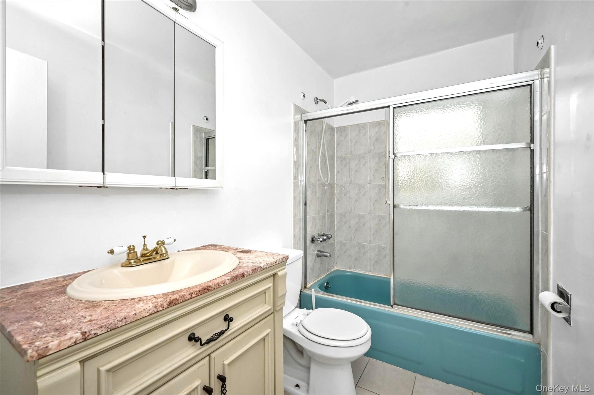 #16 photo, 210-18 23 Avenue, Bayside , NY 11360