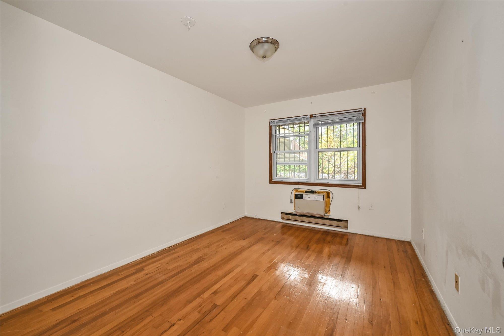 #20 photo, 210-18 23 Avenue, Bayside , NY 11360