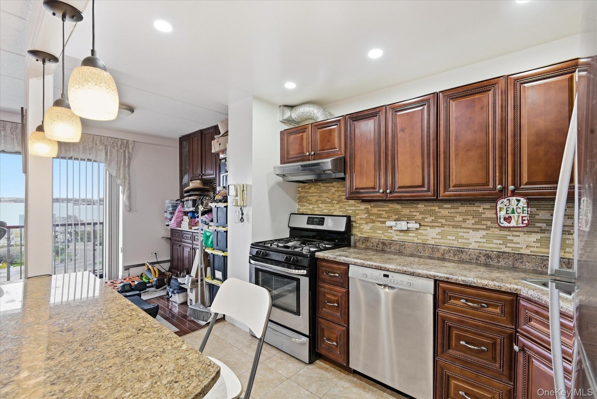 #6 photo, 92-29 Queens Boulevard, Rego Park , NY 11374