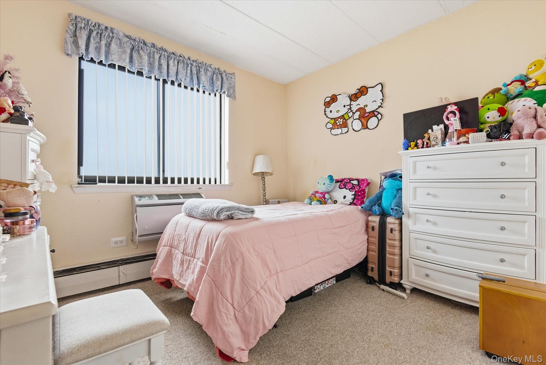 #9 photo, 92-29 Queens Boulevard, Rego Park , NY 11374