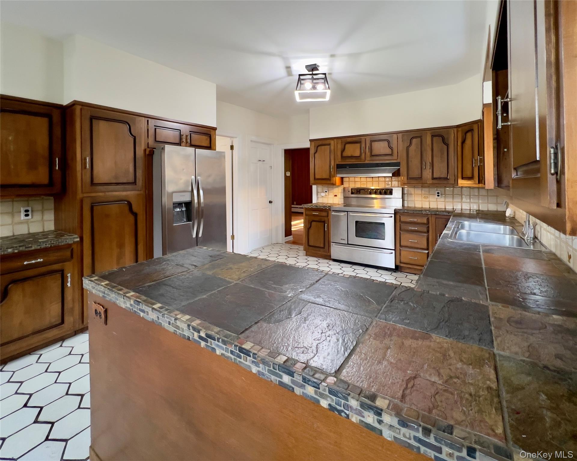 #2 photo, 85 Washington Road, Carmel , NY 10512